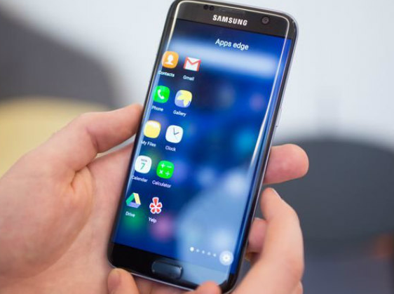 Новый пользовательский интерфейс для Galaxy S7 и S7 edge